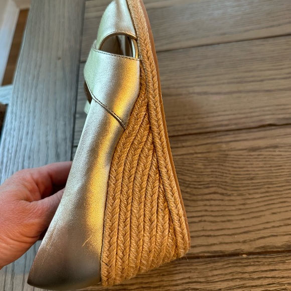 Jack Rodgers Gold Sandals Size 8M - Picture 8 of 11